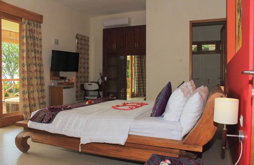 Kayu Putih Bed & Breakfast | 3-bedroom private pool villa at lovina