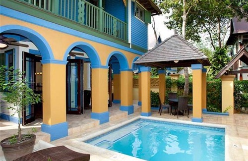 Ocho Rios Cottage | 3 bedroom Seaside Cottage - Pool/Beach/Wifi/Restaurant/House keeping HCG