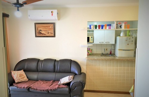 Jurere Apartment | 3 bedroom suite Home office wi-fi 250 M split TVs Open Jurerê panoramic view