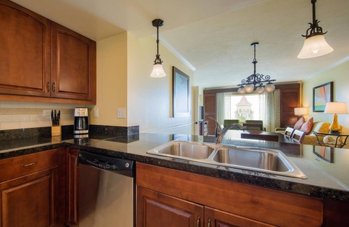 Flag Hill Resort | 3 BEDROOM SUITE, ST. THOMAS MARRIOTT'S FRENCHMAN'S COVE