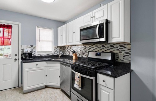 Wilmington House | 3-bedroom townhome in peaceful Wilmington with AC, WiFi. Enjoy your stay