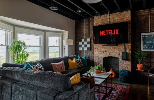 Ohio City House | 3-bedroom vacation home just minutes away from all of Cleveland's Stadiums