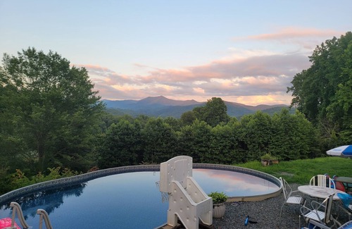 Sylva House | 3-bedroom vacation home just 27 minutes to Harrahs Cherokee Casino
