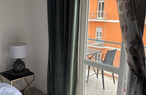 Cinecitta Apartment | 3-bedroom very clean apartment in lovely Roma with AC, WiFi