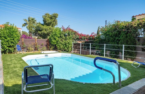 Saronikos House | 3 Bedroom Villa with private pool in Lagonisi