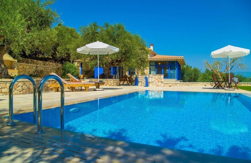 Porto Koukla Villa | 3 Bedroom Villa, Agios Sostis, Zakynthos