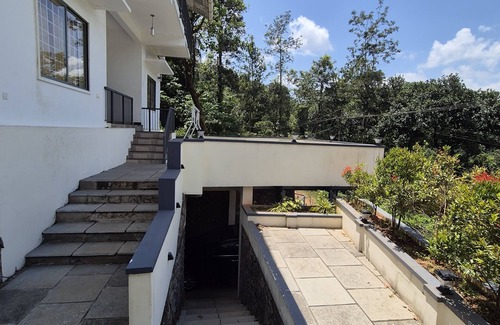 Lakkidi Villa | 3-bedroom villa in charming Kunnathidavaka with AC