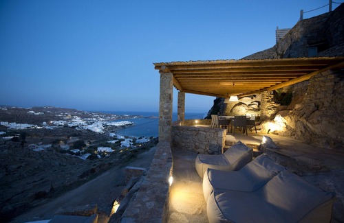 Psarou Villa | 3 bedroom Villa in Psarou with private pool by Diles Villas