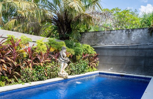 Kuta Villa | 3 Bedroom Villa Walk to Legian Beach