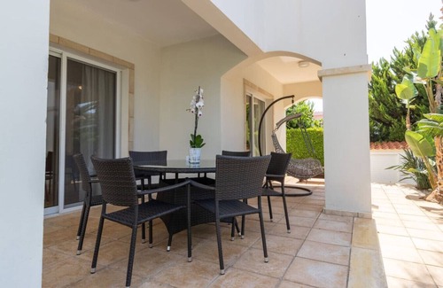 Pegeia House | 3 bedroom villa with a private pool and within 5 minute walk to the Beach!