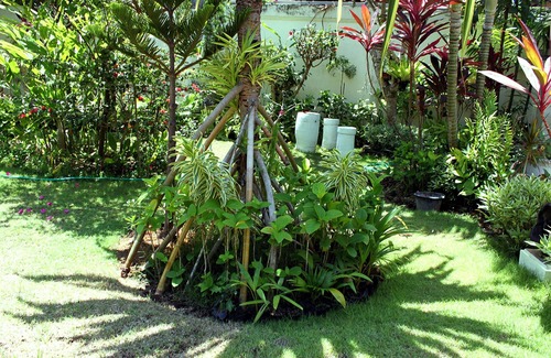 Raya Kuta Villa | 3 Bedroom Villa With Large Large At Only 400 Meters Distance From Seminyak Beach