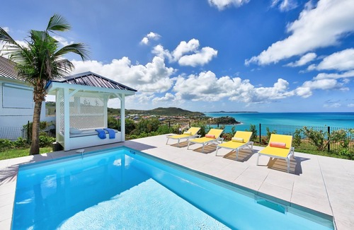 Grand Case Villa | 3 bedroom villa with gorgeous view over Happy Bay (Blue Sailing)