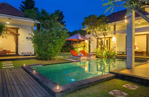 Sunset Road Villa | 3 Bedroom Villa With Private Pool and 24Hour Butler - Private Area + Parking