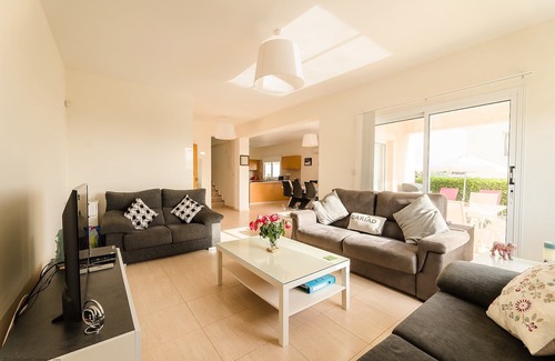 Tala Villa | 3 Bedroom Villa with Private Pool and Free Car