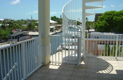 Sexton Cove Estates House | 3-bedroom Waterfront Home in Key Largo with Dock