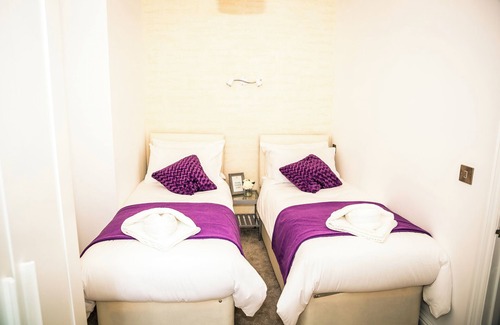 Meads Apartment | 3 bedrooms apartment in Meads