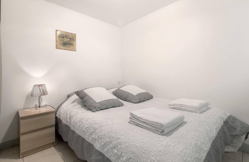 La Couarde-sur-Mer Ski Chalet | 3 Bedrooms Chalet In La Couarde-Sur-Mer