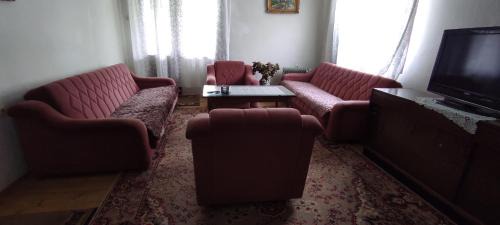 Montenegro House | 3 Bedrooms Guest Houses In Bijelo Polje