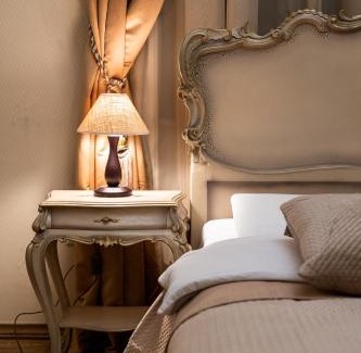 Lviv City Center Apartment | 3 bedrooms Royal Italian style in an Austrian building, parking, balcony