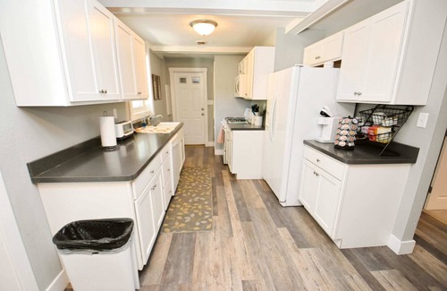 Wooded Estates House | 3 blocks to Notre Dame, EV Charger, BBQ & Fire Pit! (1707)