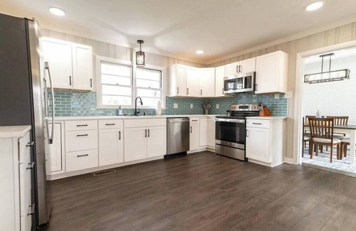 Edenton House | 3 BR/2 Bath king, Fire Pit