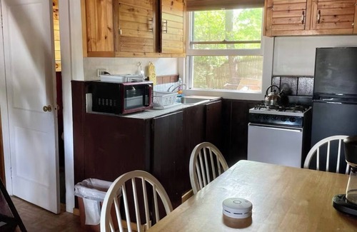Lake Luzerne-Hadley Ski Chalet | 3 BR Adirondack Beach House with a Spacious Loft near the Beach and Water Views!