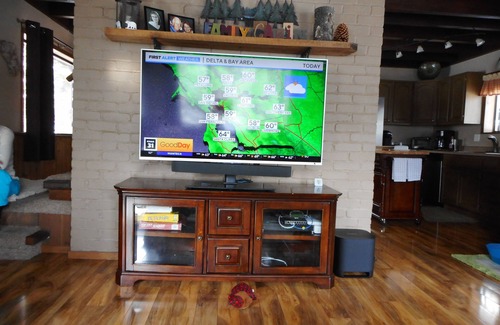 Kingvale Cabin | 3 BR+loft, fam. rm., 2 bth, lg deck, close to major ski areas, trails, history.