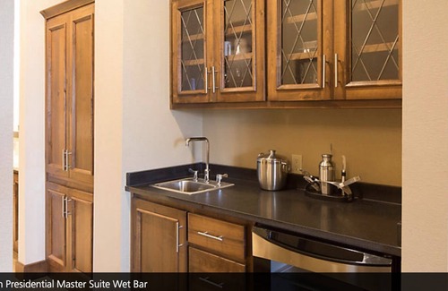 Big Cedars Resort | 3 BR Presidential Suite, Lakeside Private Resort, Hollister MO