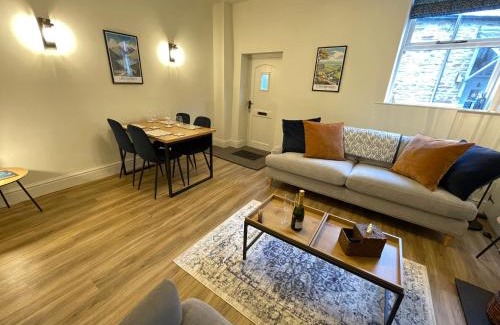 Slyne House | 3 Chapel Square