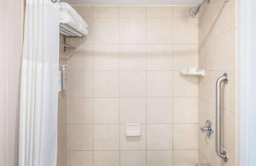 Bethesda Hotel | 3 Fantastic Rooms By NIH, Pet Friendly With Metro Access To DC