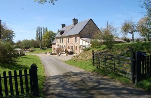 Argouges House | 3 jewelery gite with swimming pool 20 minutes from Mont Saint Michel
