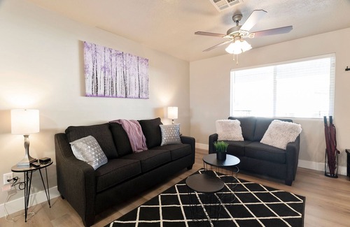 Cedar City Apartment | 3 KINGS | 400+ Wi-Fi | National Parks | Long Stays