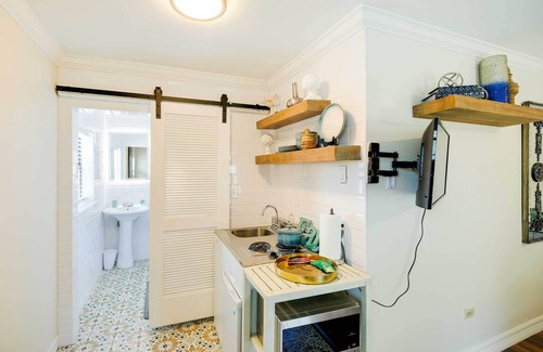 Riverside Terrace Apartment | 3 Mi to Dtwn Houston: Studio w/Pool Access!