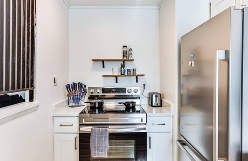 Auburn House | 3 Mi to Emerald Downs: Pet-Friendly Home