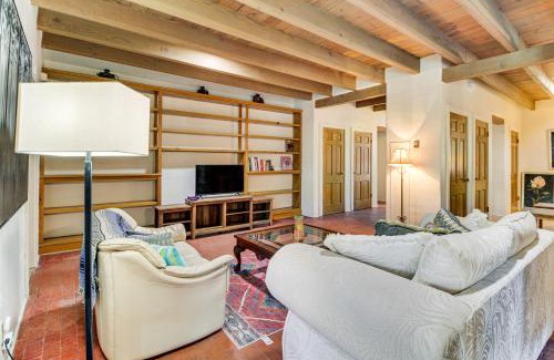 Near North Valley House | 3 Mi to Zoo and Garden Spacious Albuquerque Home
