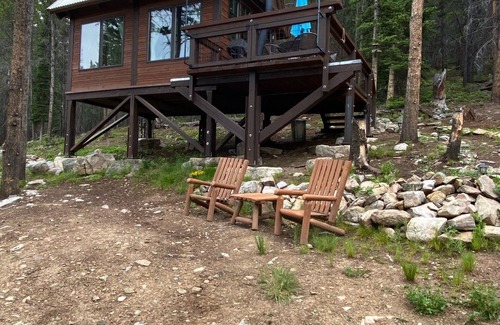 Red Cliff Cabin | 3 MILES FROM SKI COOPER - COZY CABIN SLEEPS 4!