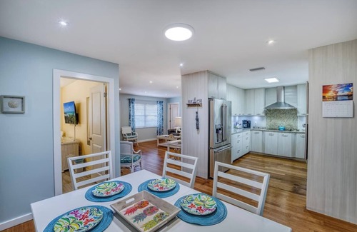 Whitney Beach House | 3 miles to AMI beach, 3 bed 2 bath, 5 miles to IMG