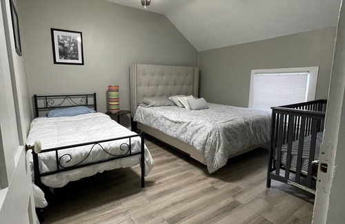 Westside Connection Other | 3 Miles to Downtown 3 Bedrooms 2 Full Baths. Kitchen, Dining & Gathering areas.