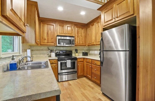 Dahlonega House | 3 miles to downtown! Renovated Luxury Cabin - wine cellar, firepit, theater room