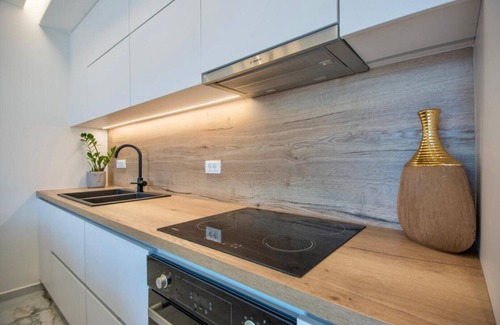 Agios Nikolaos Apartment | 3 minutes away from ammoudi beach.