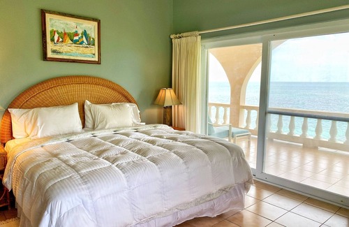 Island Harbour House | 3 minutes to Shoal Bay Beach - Spectacular Ocean Views