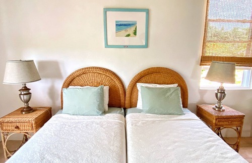 Island Harbour House | 3 minutes to Shoal Bay Beach - Spectacular Ocean Views