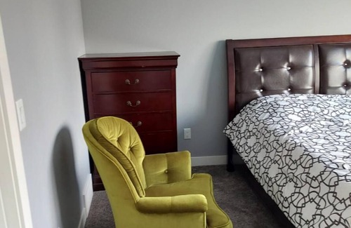 Chestermere House | 3 minutes to the lake for. lower suite with separate entrance.