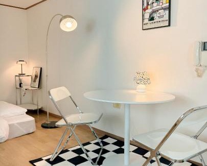Seogyo-dong Villa | 3'Near Hongdae Station, 30sec on foot