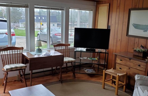 Southport Cottage | 3 one-bedroom fully equipped cottages with free WIFI/weekly rental