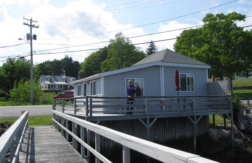 West Boothbay Harbor Cottage | 3 one-bedroom fully equipped cottages with free WIFI/weekly rental