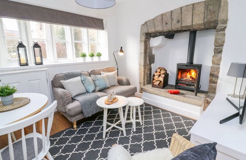 Whalley Cottage | 3 POOLE END, pet friendly, with open fire in Whalley