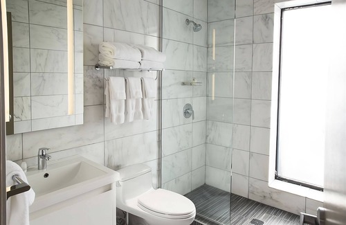 Central New York City Hotel | 3 Premium Room at The Gallivant Times Square, Close to Central Park