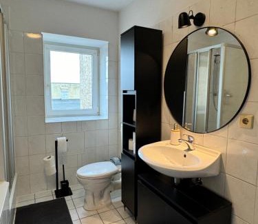 Zeitz Apartment | #3 RebelRents - 6P Apartment, Modern, stylisch und zentral!