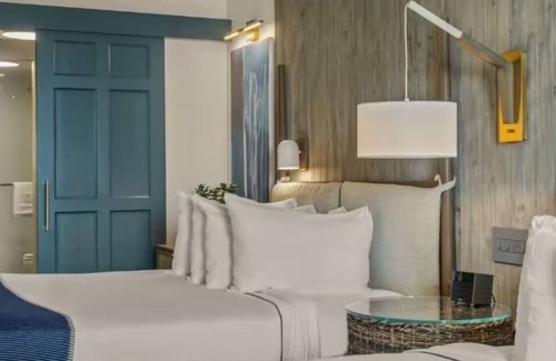 Goat Island Hotel | 3 Relaxing Water View Room Ready for Family Stay: Unwind with Stunning Views